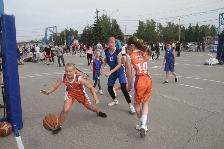Всероссийские соревнования по баскетболу «Оранжевый мяч» пройдут на новой площадке!